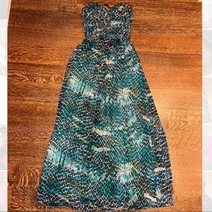 Full length Laundry by Shelli Segal strapless dress (straps optional)